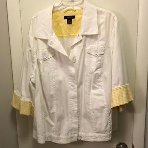 Size 24W White Denim Jacket w 3/4 sleeves